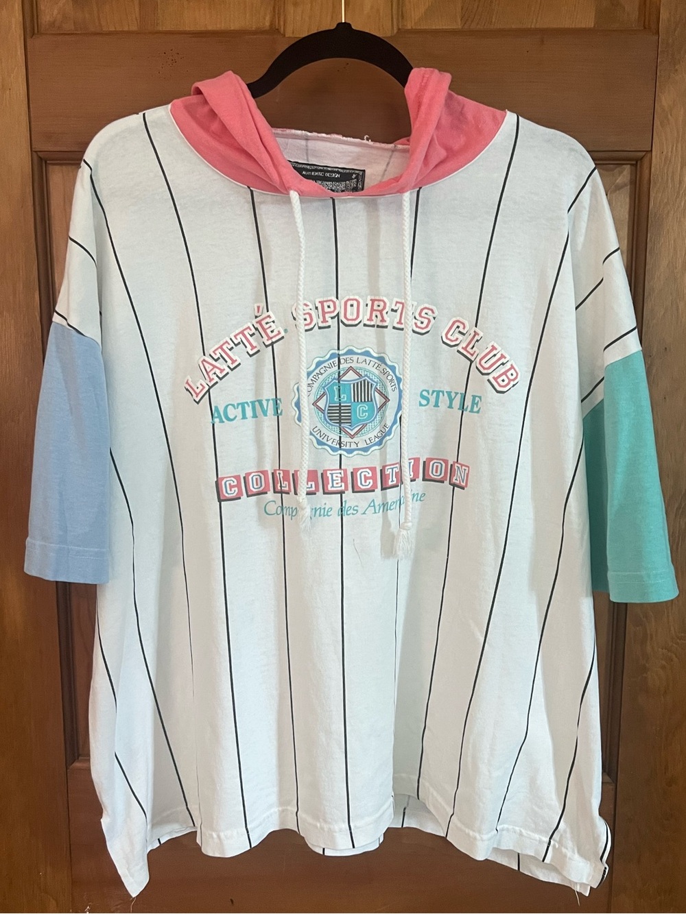 Vintage 90s Latte Sports Club Shirt Sportswear Hooded Tshirt